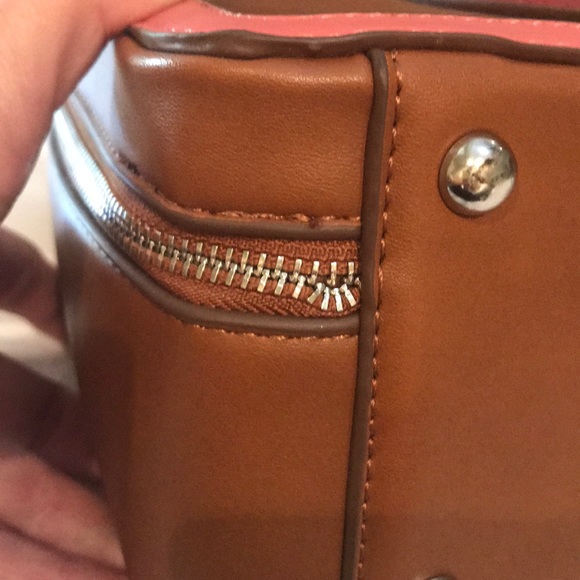 Pleather lunchbox. Really unique and functional - Picture 6 of 7